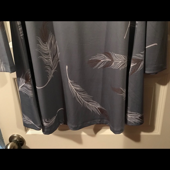 B. Boutique by Evergreen blue with feathers tunic - Picture 5 of 16